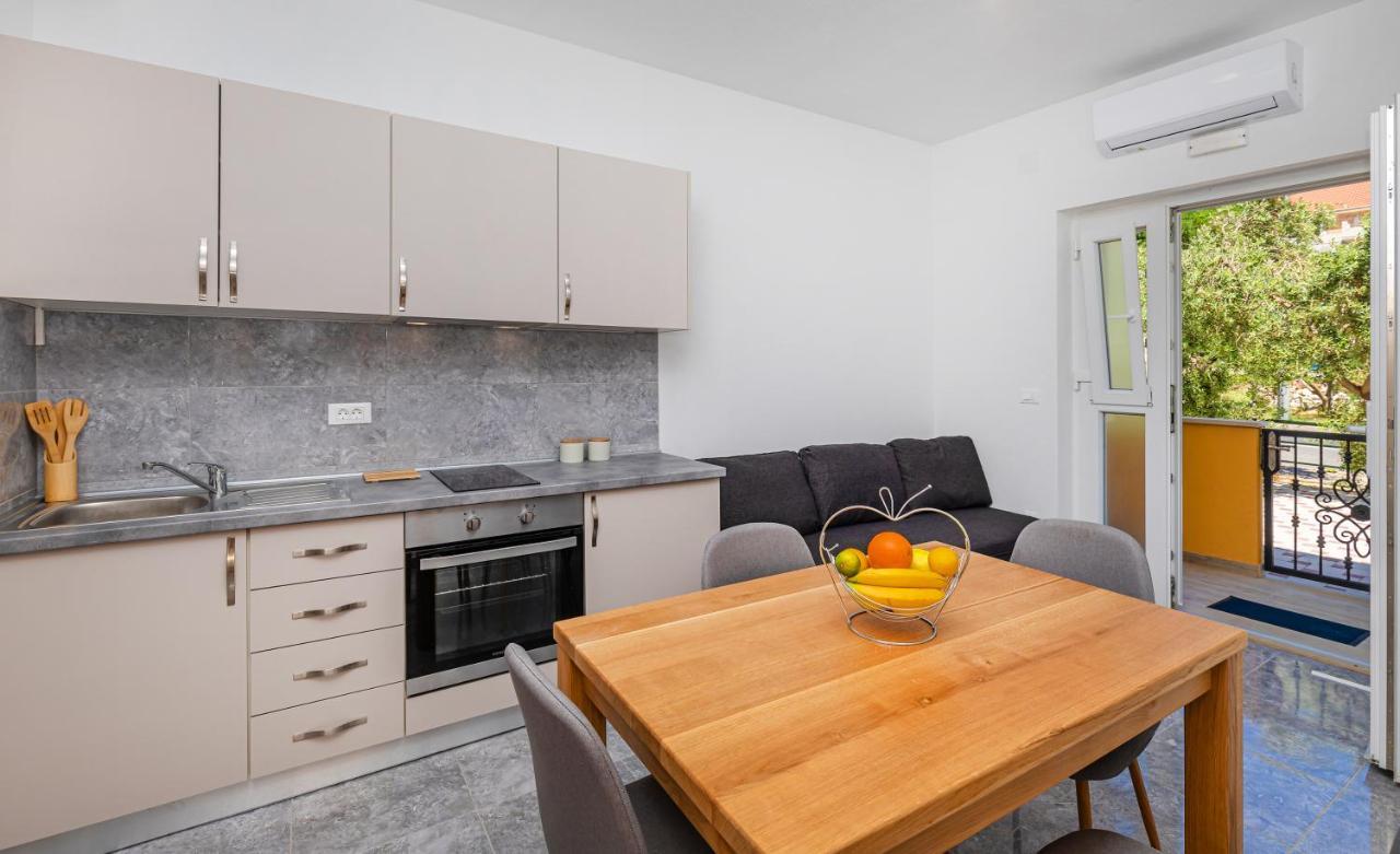 Olive Tree Apartment 1 Prijevor 외부 사진